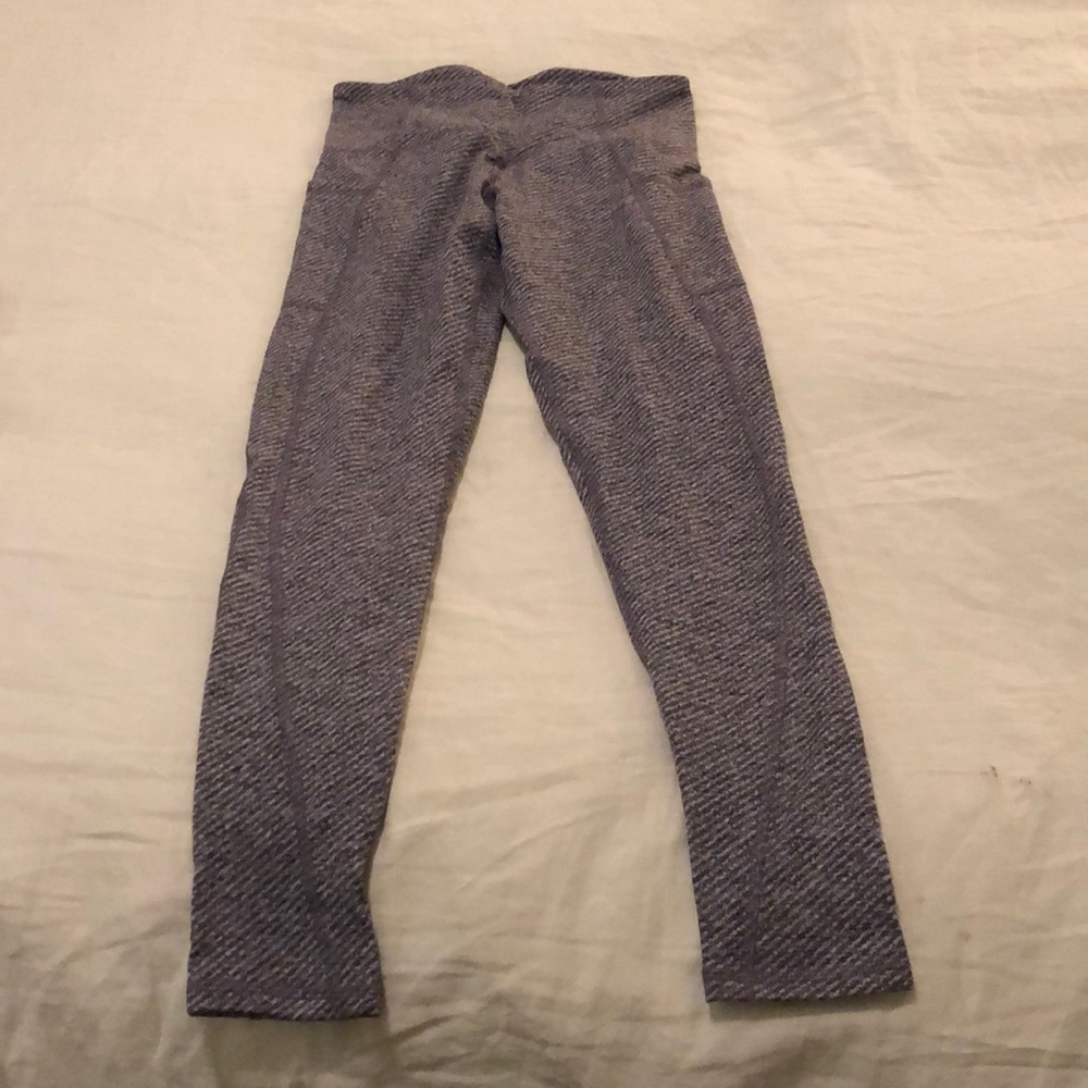 Athletic leggings